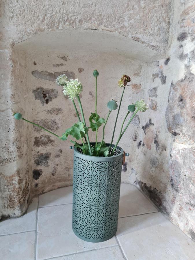 Domaine De La Cour Vautier Bed & Breakfast Mandeville-en-Bessin Bagian luar foto