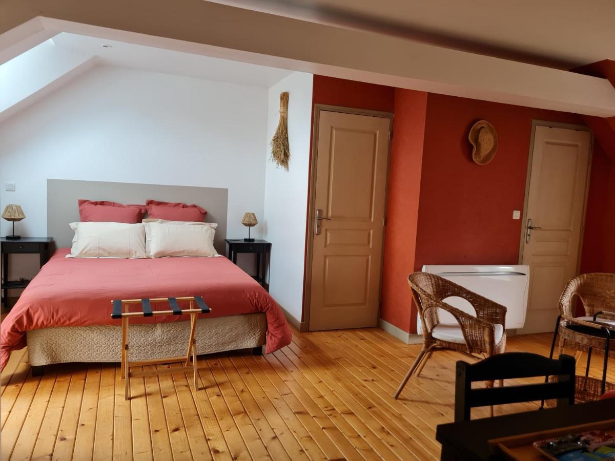 Domaine De La Cour Vautier Bed & Breakfast Mandeville-en-Bessin Bagian luar foto