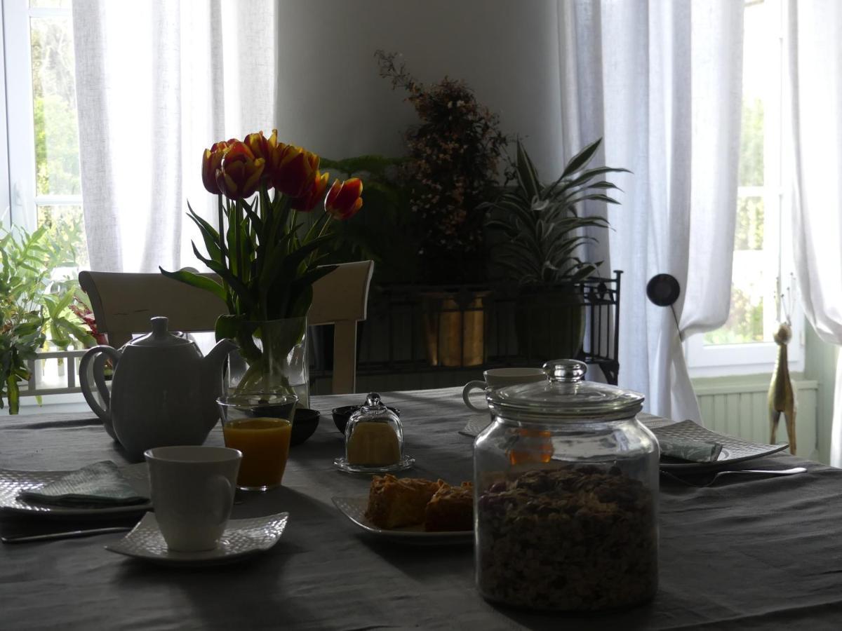 Domaine De La Cour Vautier Bed & Breakfast Mandeville-en-Bessin Bagian luar foto