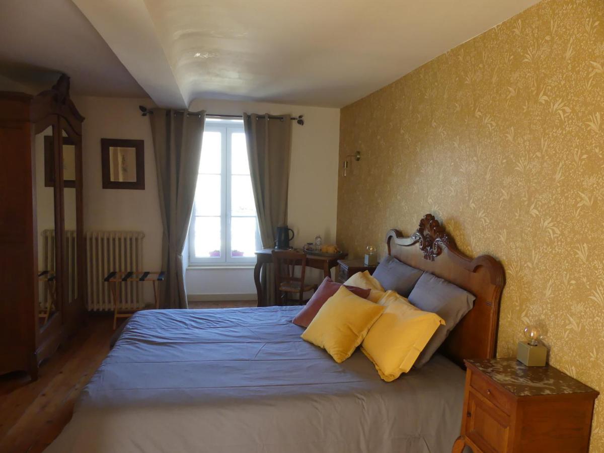Domaine De La Cour Vautier Bed & Breakfast Mandeville-en-Bessin Bagian luar foto