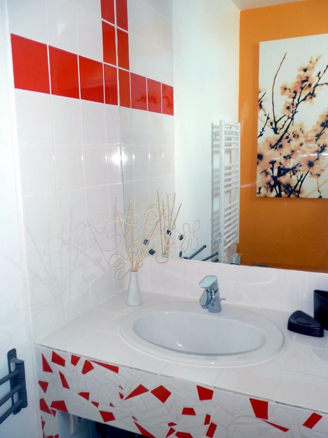 Domaine De La Cour Vautier Bed & Breakfast Mandeville-en-Bessin Bagian luar foto