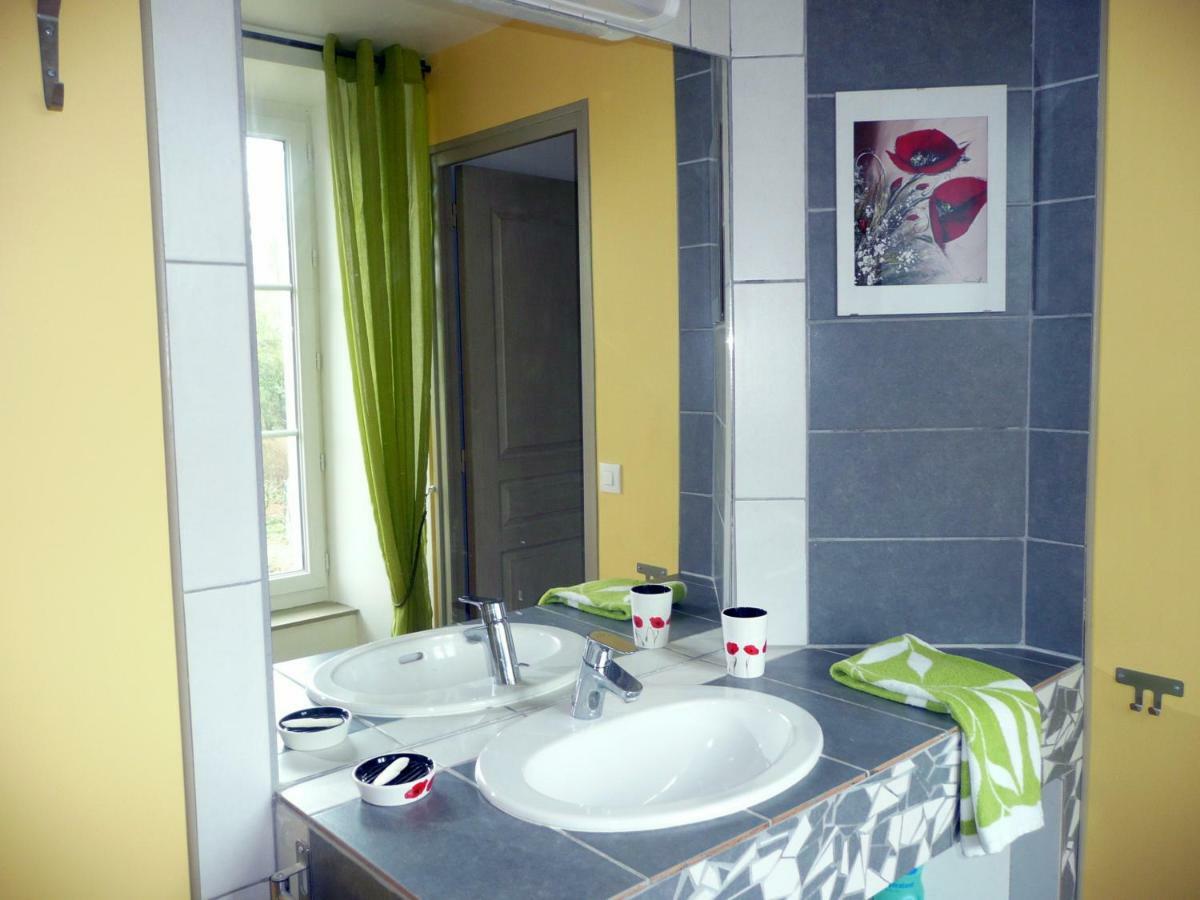 Domaine De La Cour Vautier Bed & Breakfast Mandeville-en-Bessin Bagian luar foto